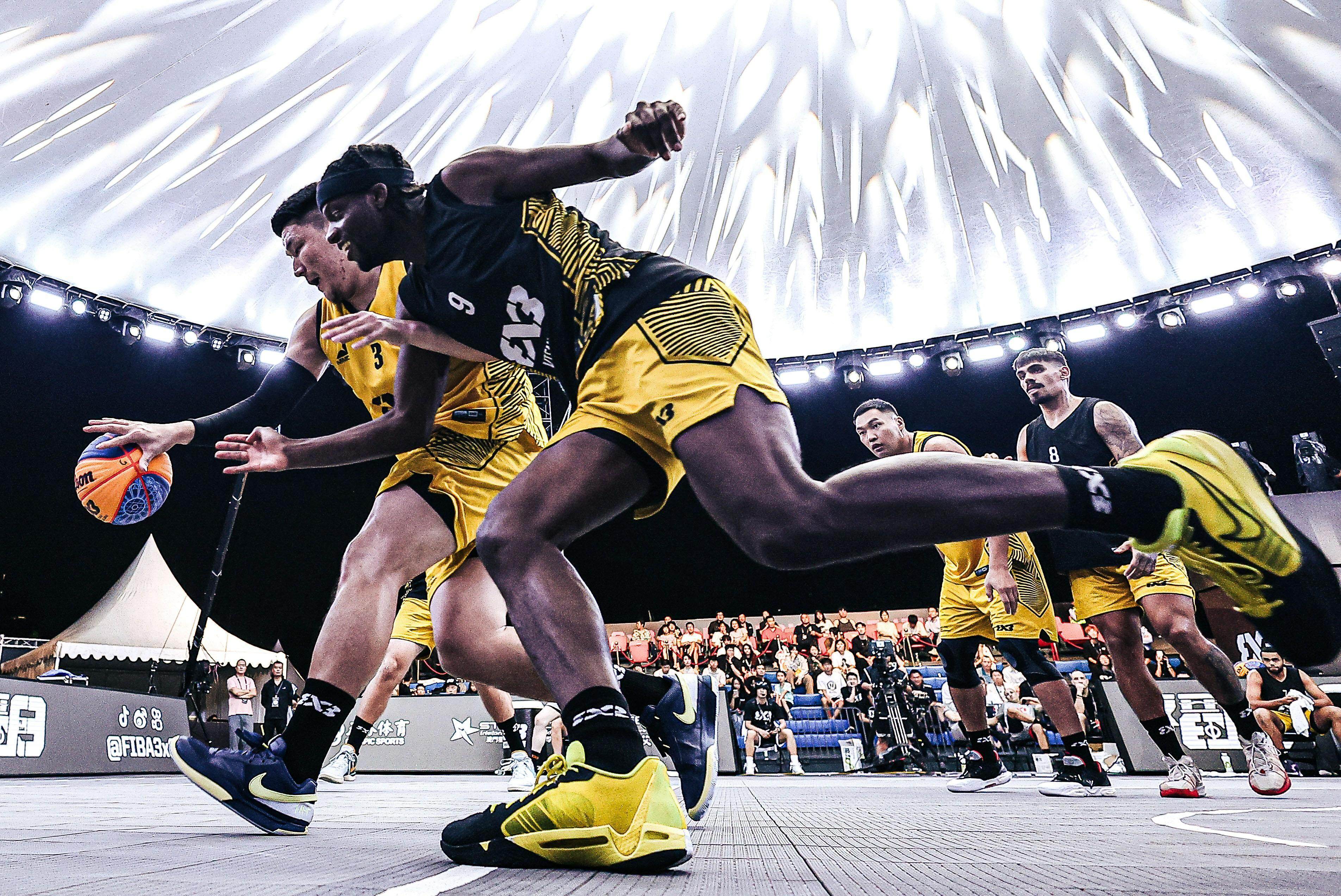 纳队曾获得, 中国杭州队, 德瓦利斯队 纳队曾获得, 中国杭州队, 德瓦利斯队